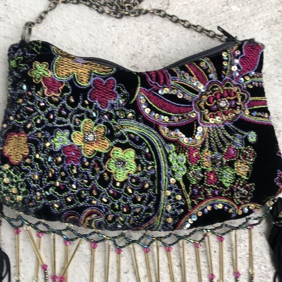 Mary Frances beaded bag - Picture 2 of 6